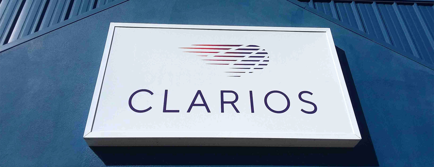 A rapid de-branding programme followed by a temporary signage package to ensure legal compliance