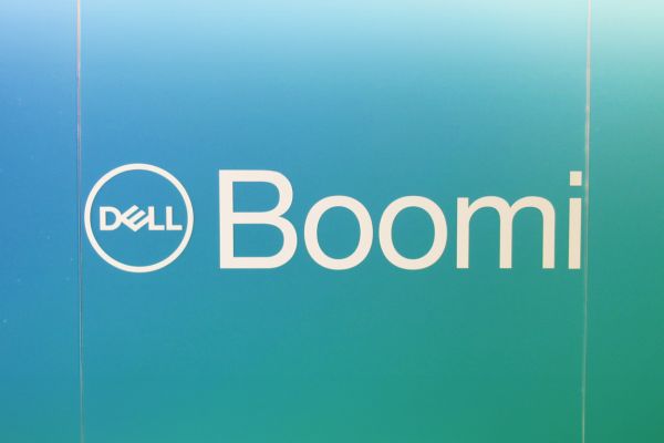 Helping a global brand identify and implement its new corporate identity, from prototype to full rollout.